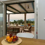 House Blato 펜션 포스티라