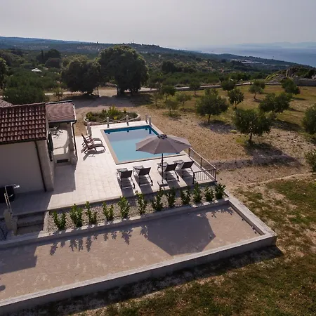 Ferienhaus House Blato