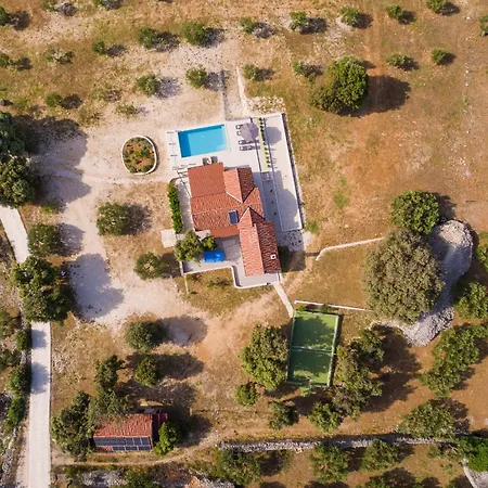 בית נופש House Blato