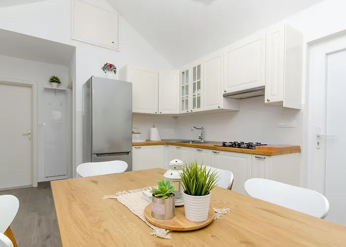 House Blato Postira